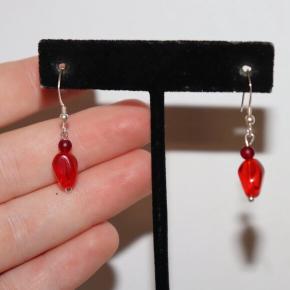 ❤️🌟 Silver & Red Glass Dangle Earrings · 1 3/8" · Ruby Radiance ✨ - Picture 3 of 6